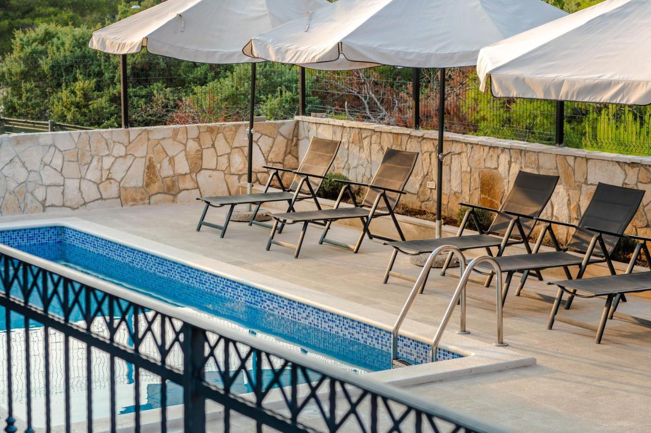 Luxury Apartments Alkar With Swimming Pool Ražanj Zewnętrze zdjęcie